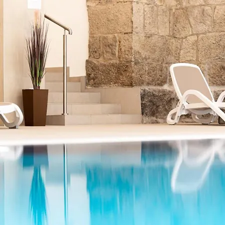 Stone Hill Wellness Z Basenem Jakuzi Saunami Prywatnym Garazem I Rowerami W Cenie Apartamento *